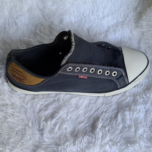 levis shoes size